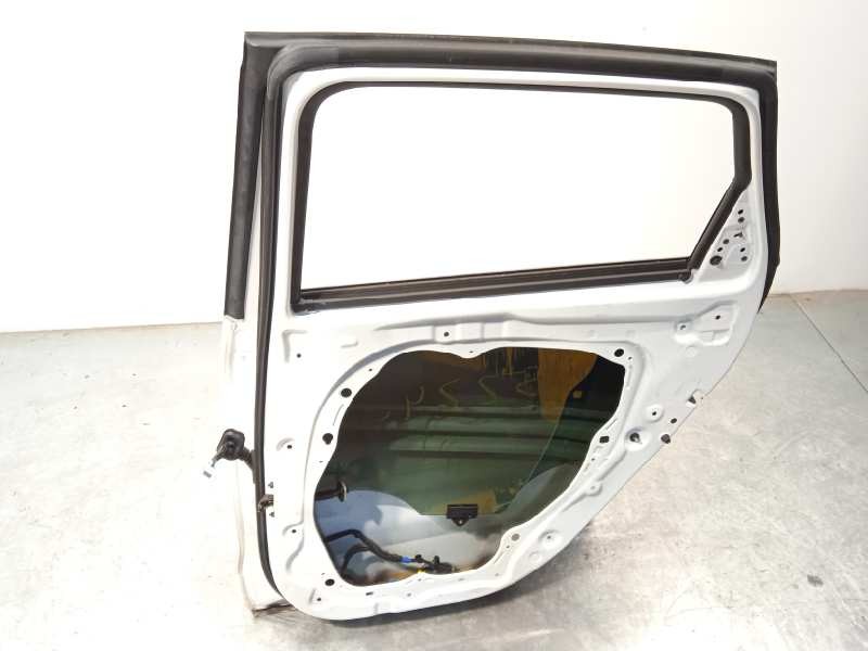 Recambio de puerta trasera derecha para hyundai i30 (pd) 1.0 tgdi cat referencia OEM IAM 77004G4700  