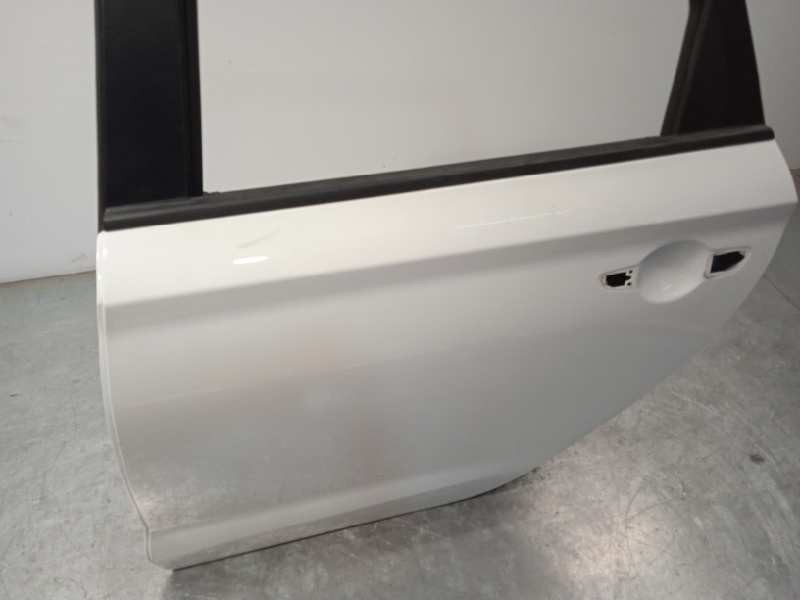 Recambio de puerta trasera izquierda para hyundai i30 (pd) 1.0 tgdi cat referencia OEM IAM 77003G4700  