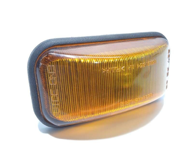 Recambio de piloto delantero izquierdo para hummer h2 6.0 referencia OEM IAM 15105494  