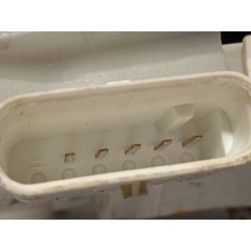 Recambio de cerradura puerta delantera derecha para audi a1 sportback (8xf) attraction referencia OEM IAM 8X1837016  