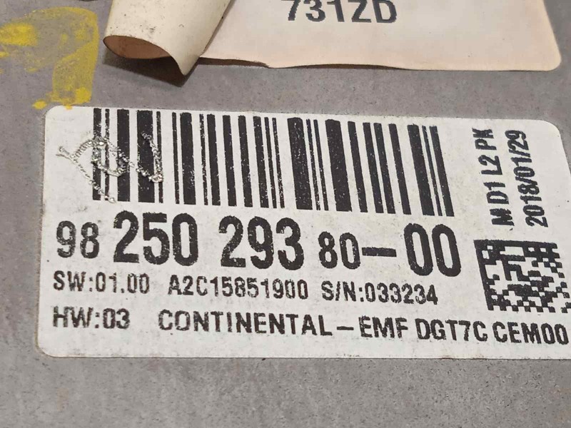 Recambio de pantalla multifuncion para citroën c4 picasso feel referencia OEM IAM 9825029380  