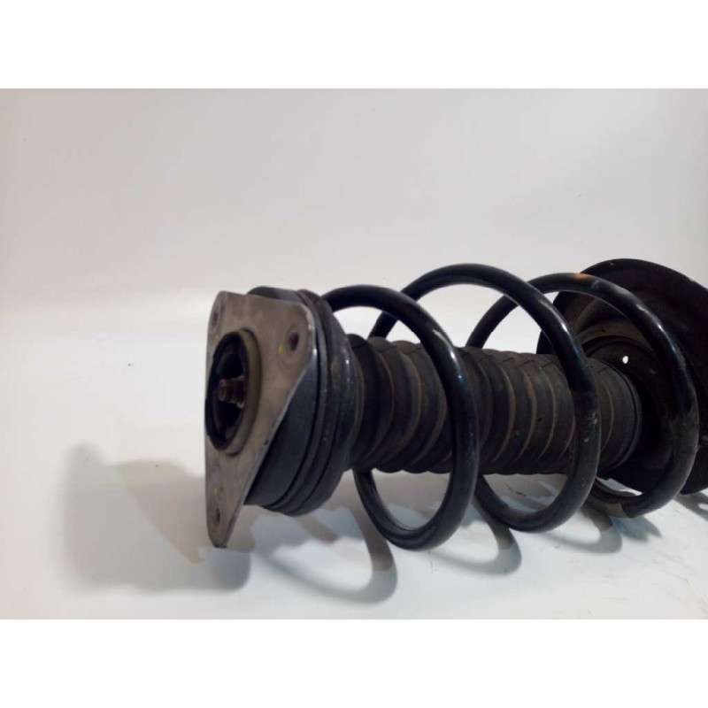 Recambio de amortiguador delantero izquierdo para renault clio iv 0.9 referencia OEM IAM 543022511R  