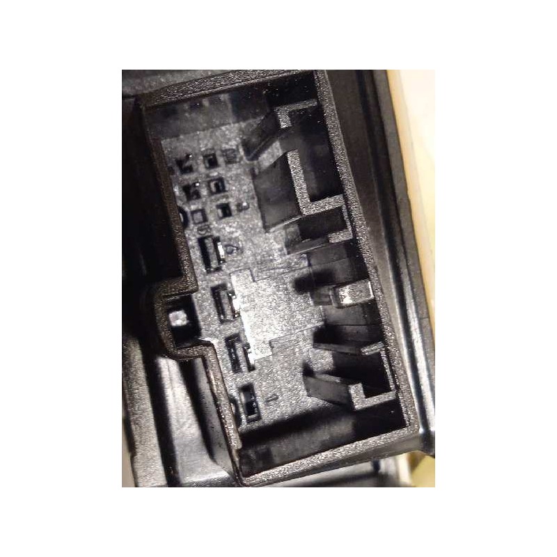 Recambio de elevalunas trasero izquierdo para volkswagen polo 1.0 tsi referencia OEM IAM 2G6839461C  5Q0959811D