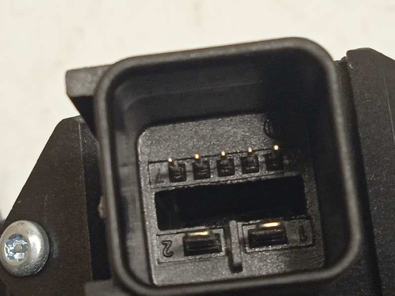 Recambio de elevalunas delantero izquierdo para opel astra k lim. 5türig 1.6 cdti dpf referencia OEM IAM 13406673  