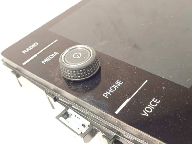 Recambio de pantalla multifuncion para volkswagen polo 1.0 tsi referencia OEM IAM 5G6919605B  