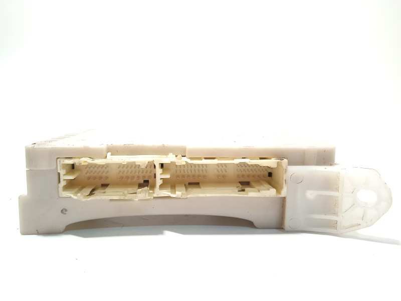 Recambio de modulo electronico para toyota land cruiser (j15) 2.8 cat referencia OEM IAM 8273060180  