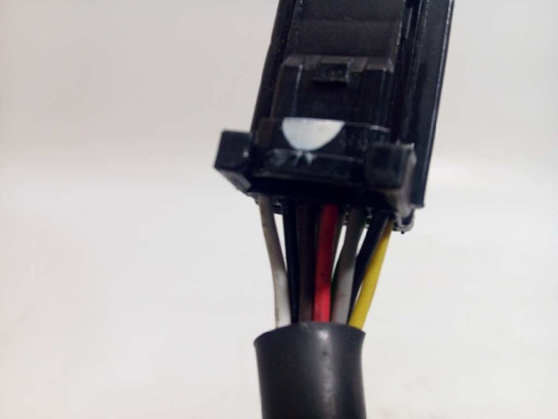 Recambio de retrovisor derecho para renault clio iv 0.9 referencia OEM IAM 963018590R  