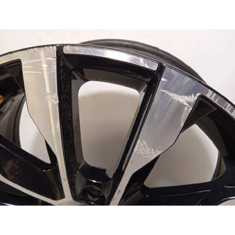 Recambio de llanta para volvo v40 2.0 cat referencia OEM IAM 31664557  32207147