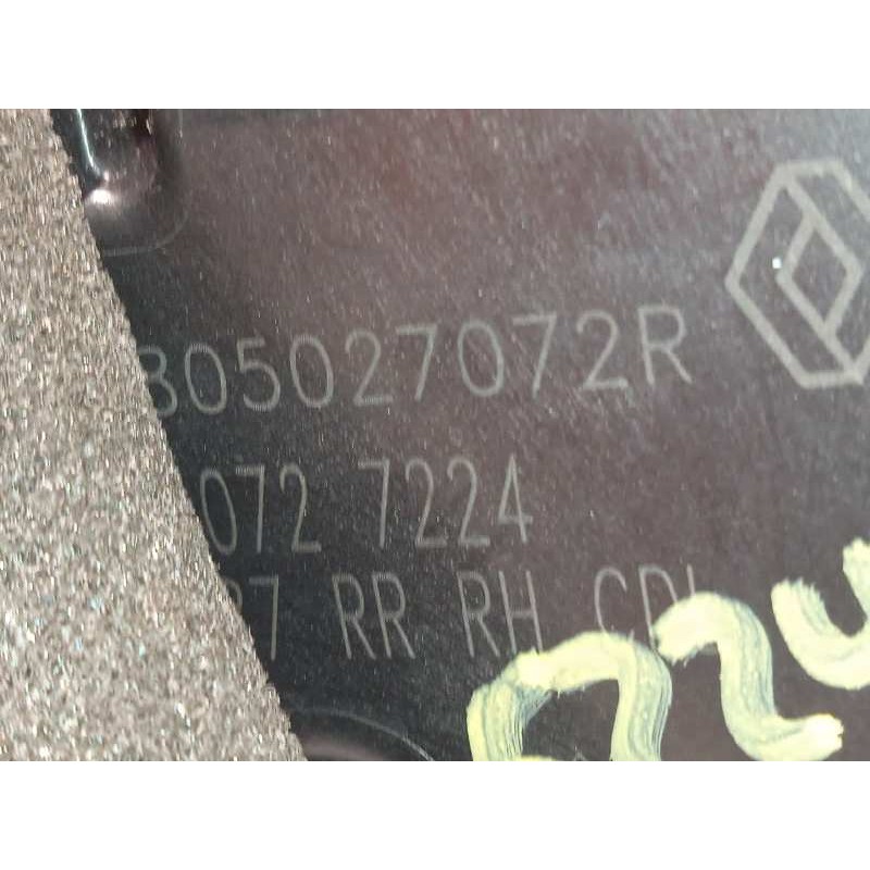 Recambio de cerradura puerta trasera derecha para renault captur 1.5 dci diesel fap referencia OEM IAM 805027072R  