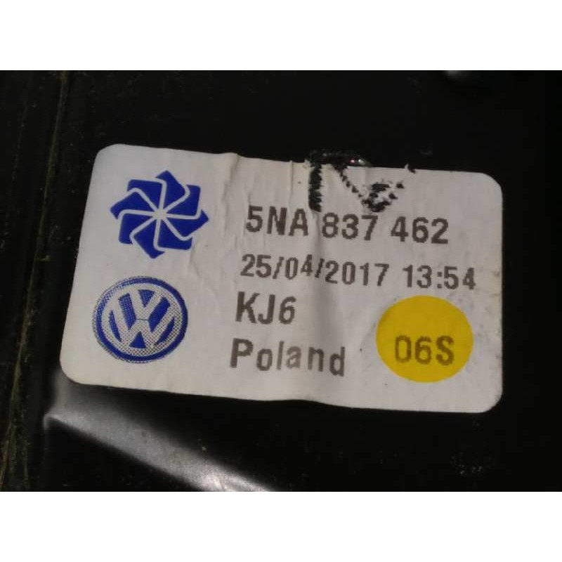 Recambio de elevalunas delantero derecho para volkswagen tiguan 2.0 tdi referencia OEM IAM 5NA837462  5Q0959801C