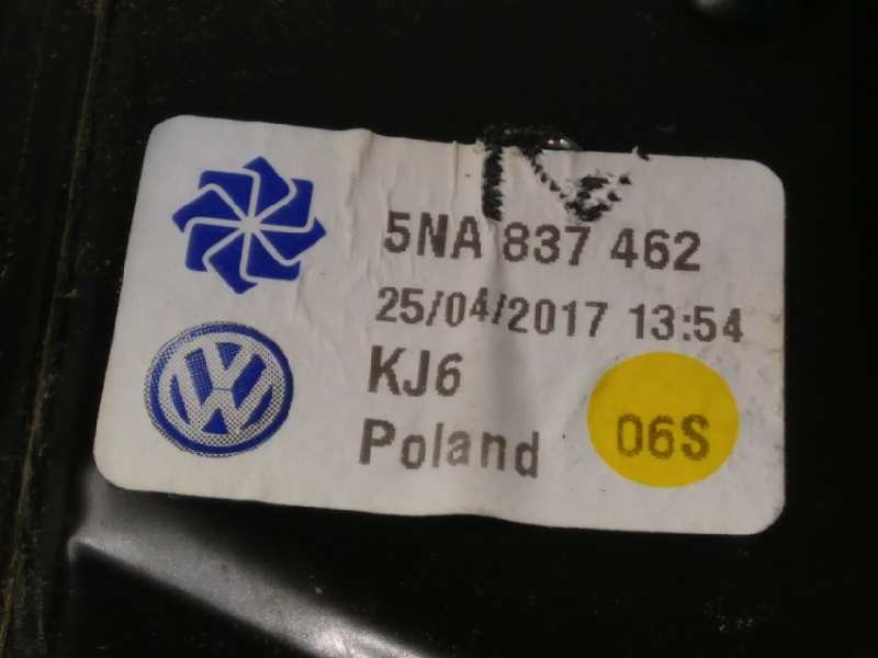 Recambio de elevalunas delantero derecho para volkswagen tiguan 2.0 tdi referencia OEM IAM 5NA837462  5Q0959801C