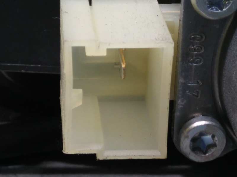 Recambio de elevalunas delantero izquierdo para volkswagen tiguan 2.0 tdi referencia OEM IAM 5NA837461  5Q0959802C