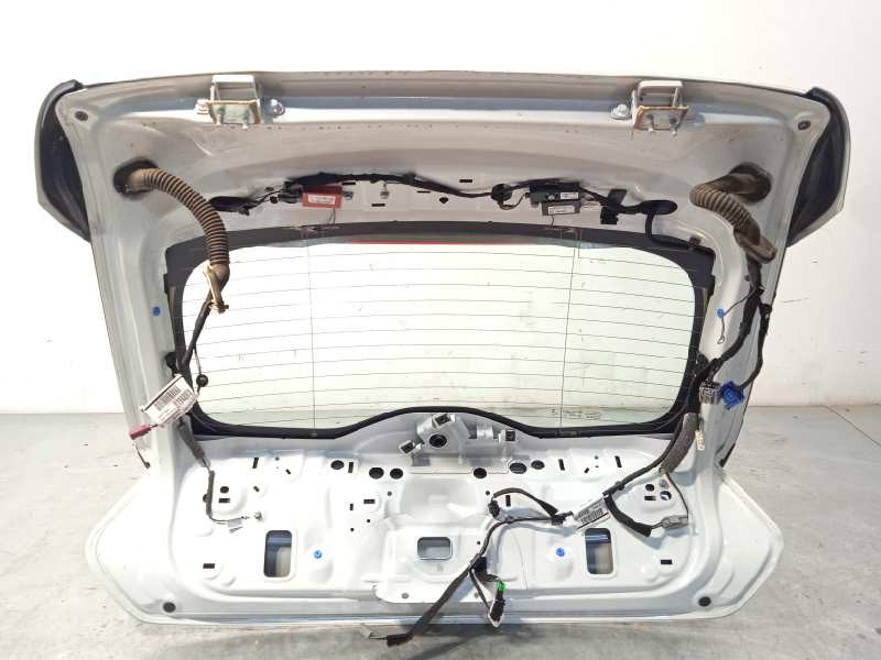 Recambio de porton trasero para volvo v40 2.0 cat referencia OEM IAM 32227622 39814120 31457727