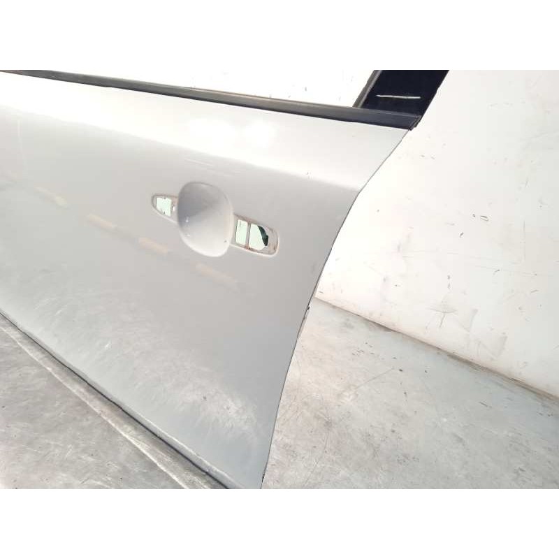 Recambio de puerta delantera izquierda para volvo v40 2.0 cat referencia OEM IAM 32321018  31278419