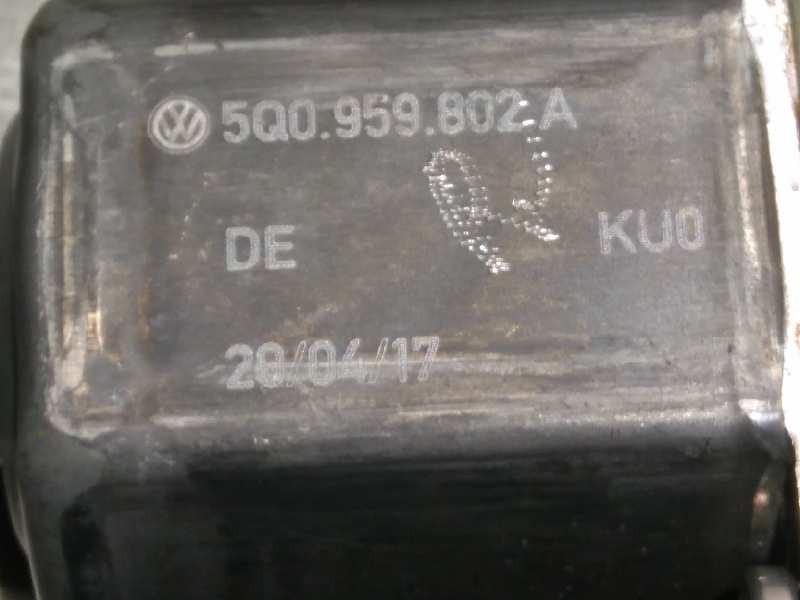 Recambio de elevalunas trasero derecho para volkswagen tiguan 2.0 tdi referencia OEM IAM 5NA839462C  5Q0959802A