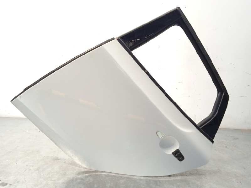 Recambio de puerta trasera izquierda para volvo v40 2.0 cat referencia OEM IAM 32321999  31278442