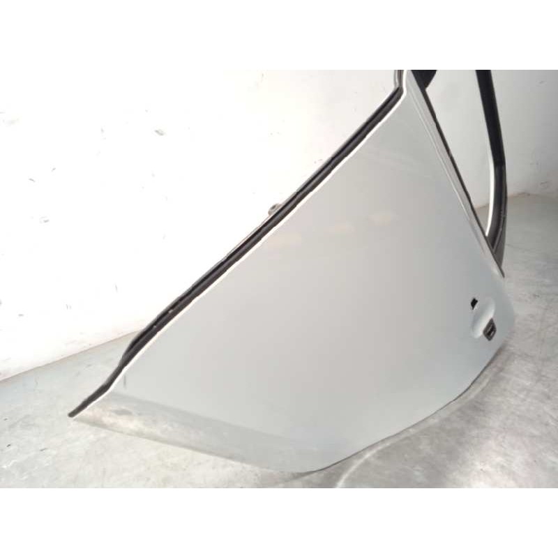 Recambio de puerta trasera izquierda para volvo v40 2.0 cat referencia OEM IAM 32321999  31278442