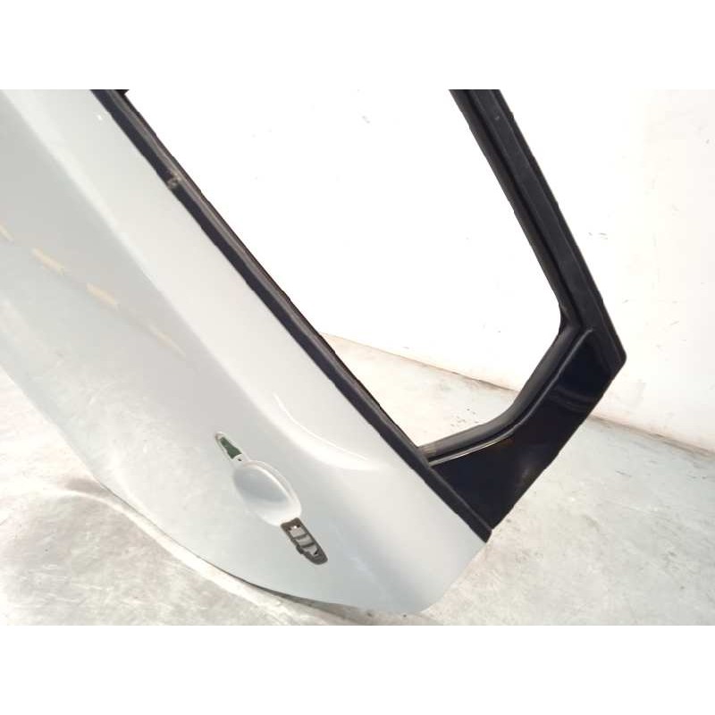 Recambio de puerta trasera izquierda para volvo v40 2.0 cat referencia OEM IAM 32321999  31278442