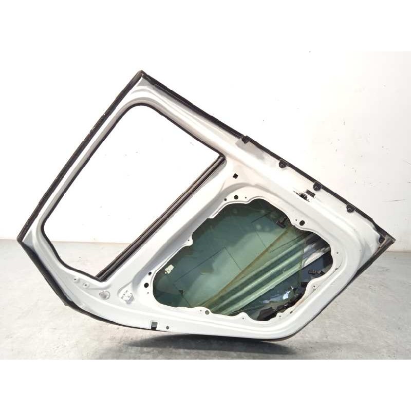 Recambio de puerta trasera izquierda para volvo v40 2.0 cat referencia OEM IAM 32321999  31278442
