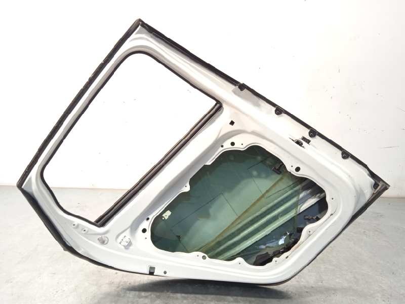 Recambio de puerta trasera izquierda para volvo v40 2.0 cat referencia OEM IAM 32321999  31278442