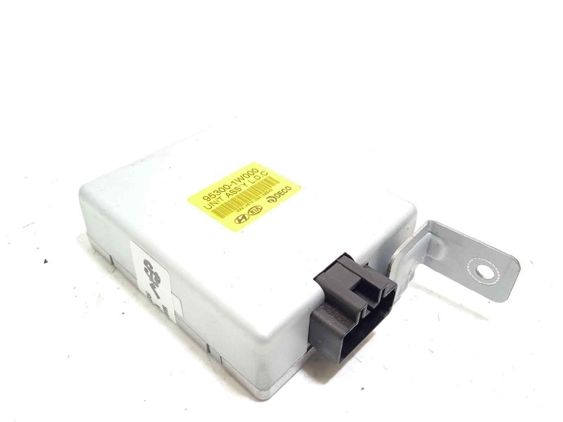 Recambio de modulo electronico para kia rio drive referencia OEM IAM 953001W000  