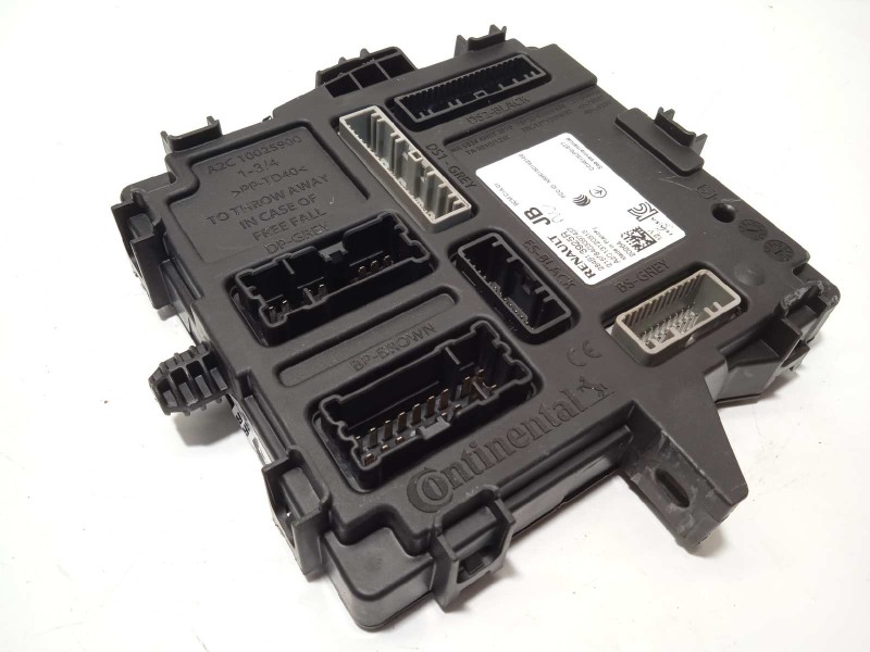 Recambio de centralita confort para renault clio v 1.0 tce referencia OEM IAM 284B13925R  