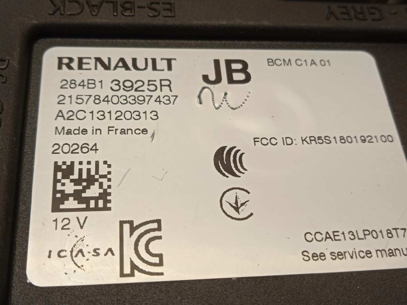 Recambio de centralita confort para renault clio v 1.0 tce referencia OEM IAM 284B13925R  