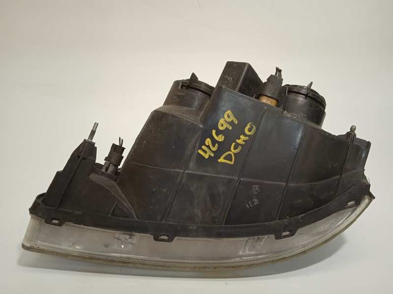 Recambio de faro derecho para daewoo nubira berlina sx referencia OEM IAM 96425286  