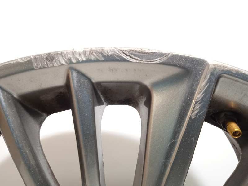 Recambio de llanta para toyota avensis touring sports advance referencia OEM IAM HL49311  4261105381