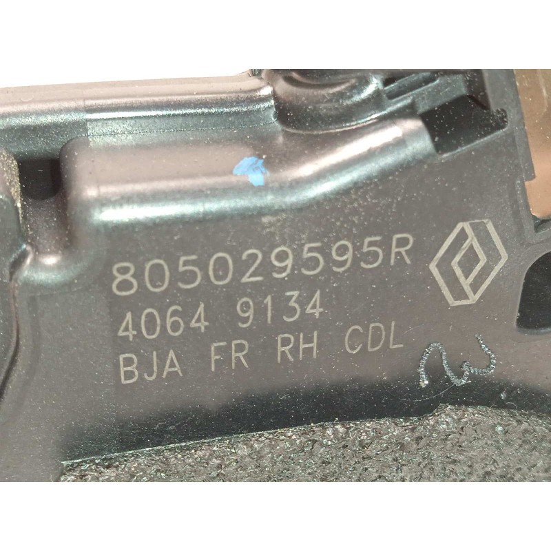 Recambio de cerradura puerta delantera derecha para renault clio v 1.0 tce referencia OEM IAM 805029595R  