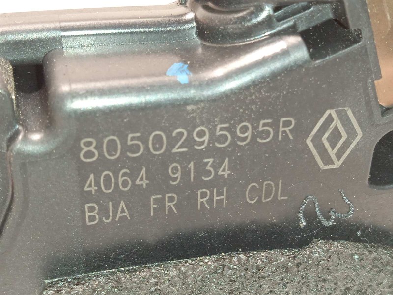 Recambio de cerradura puerta delantera derecha para renault clio v 1.0 tce referencia OEM IAM 805029595R  