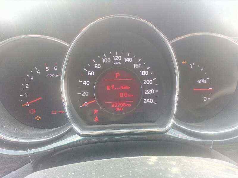 Recambio de cuadro instrumentos para kia cee´d 1.6 crdi cat referencia OEM IAM 94033A2030  