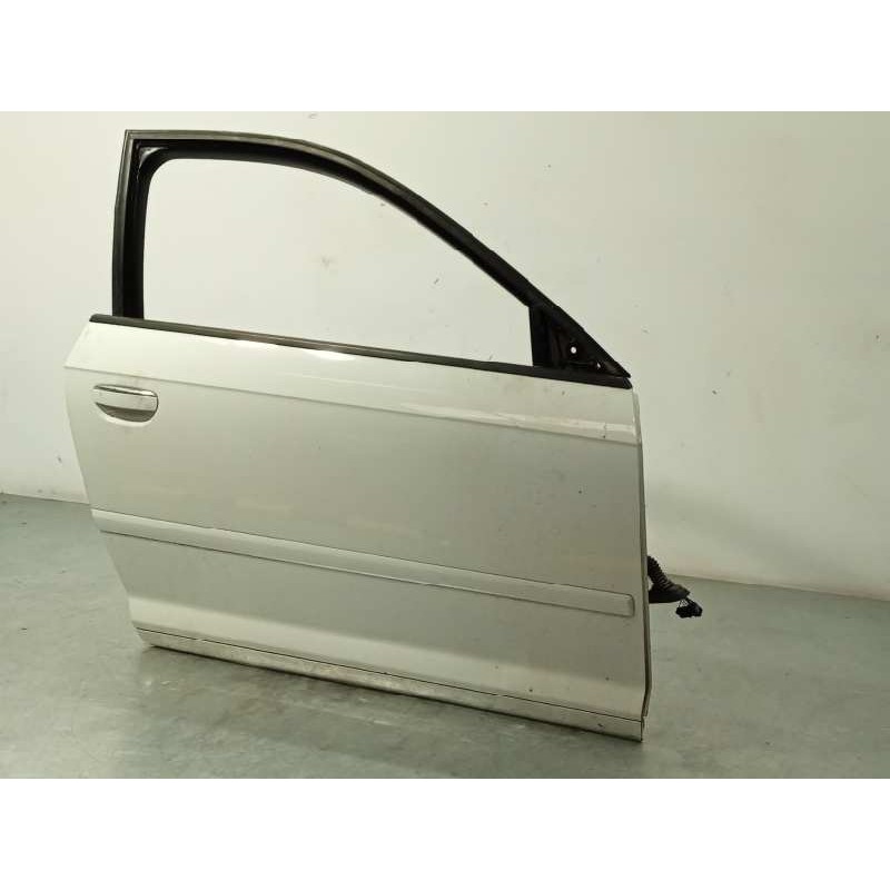 Recambio de puerta delantera derecha para audi a3 (8p) 1.6 tdi ambiente referencia OEM IAM 8P3831052D  