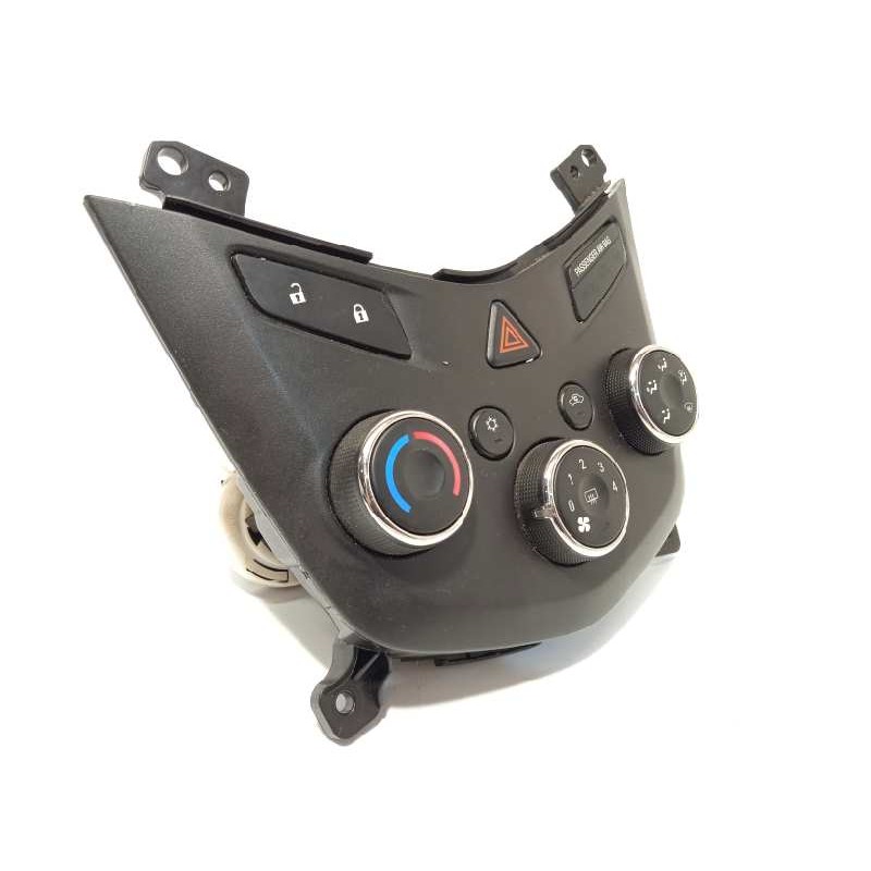 Recambio de mando calefaccion / aire acondicionado para chevrolet aveo berlina hatchback 1.2 cat referencia OEM IAM 95076683  