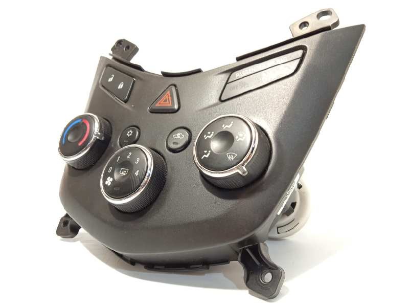 Recambio de mando calefaccion / aire acondicionado para chevrolet aveo berlina hatchback 1.2 cat referencia OEM IAM 95076683  
