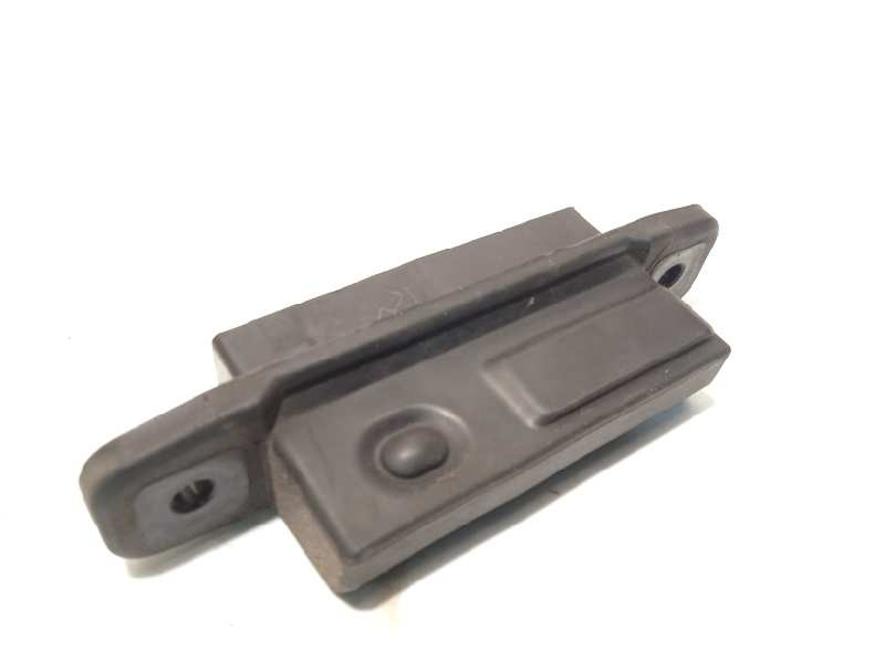 Recambio de maneta exterior porton para toyota avensis touring sports advance referencia OEM IAM 8484005050  