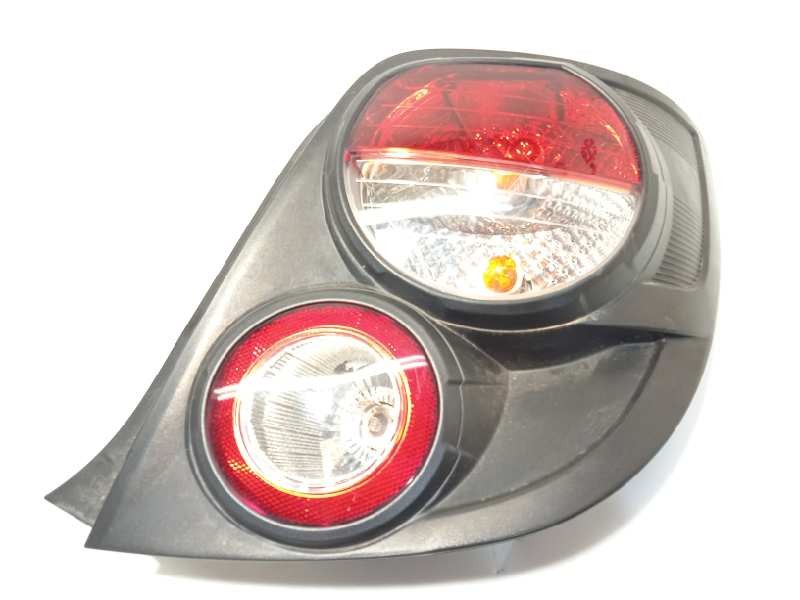 Recambio de piloto trasero derecho para chevrolet aveo berlina hatchback 1.2 cat referencia OEM IAM 96830986  