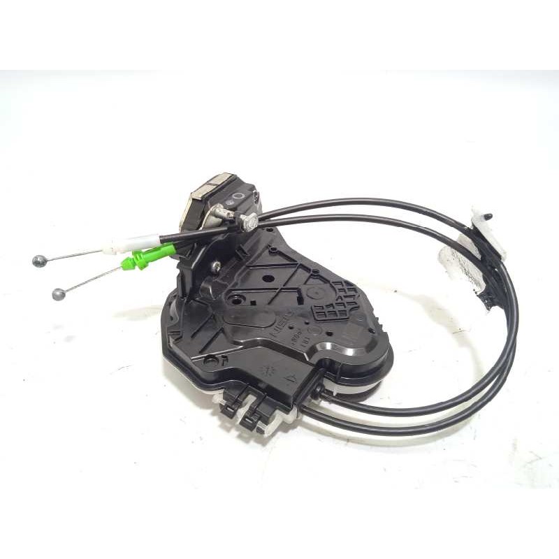 Recambio de cerradura puerta trasera derecha para toyota aygo 1.0 cat referencia OEM IAM 6905002390  