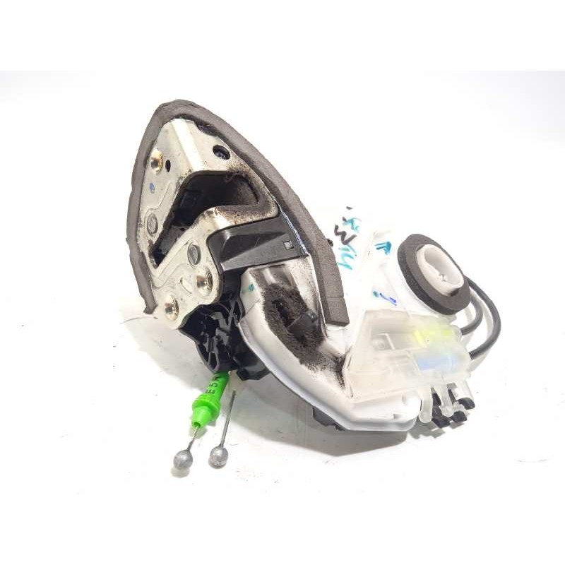 Recambio de cerradura puerta trasera izquierda para toyota aygo 1.0 cat referencia OEM IAM 6906002390  