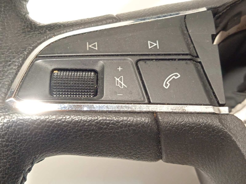 Recambio de volante para seat ibiza (6p1) style referencia OEM IAM 5F0419091L  5F0419091LMJY