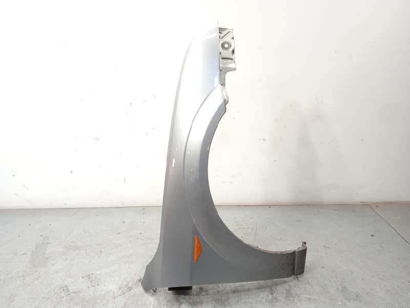 Recambio de aleta delantera derecha para ford mondeo turnier (ge) trend referencia OEM IAM 1204738  