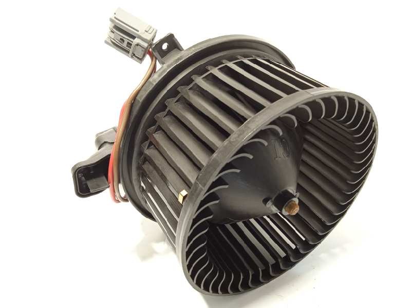 Recambio de motor calefaccion para opel meriva b 1.6 cdti dpf referencia OEM IAM T1019714Q  13369749