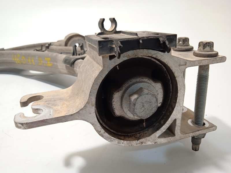 Recambio de brazo suspension inferior delantero izquierdo para infiniti q30 1.6 premium referencia OEM IAM 545015DA0A  