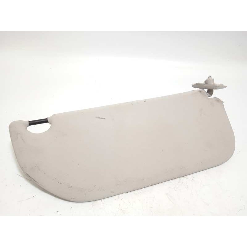 Recambio de parasol izquierdo para toyota aygo 1.0 cat referencia OEM IAM 47410H080B0  