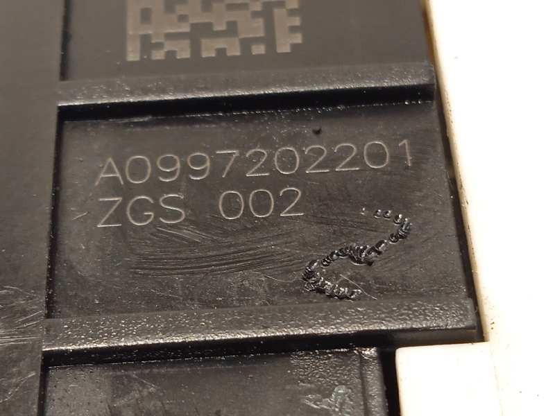 Recambio de cerradura puerta delantera derecha para infiniti q30 1.6 premium referencia OEM IAM A0997202201  