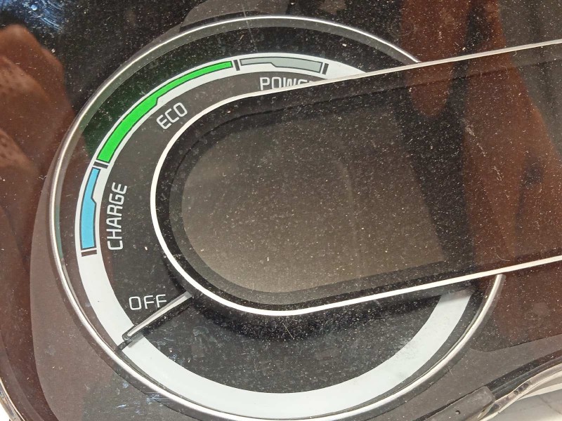 Recambio de cuadro instrumentos para kia niro drive referencia OEM IAM 94013G5710  