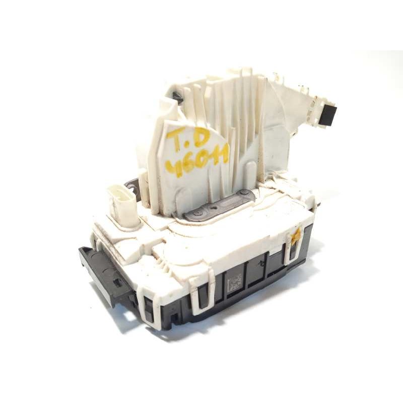 Recambio de cerradura puerta trasera derecha para infiniti q30 1.6 premium referencia OEM IAM A0997305600  