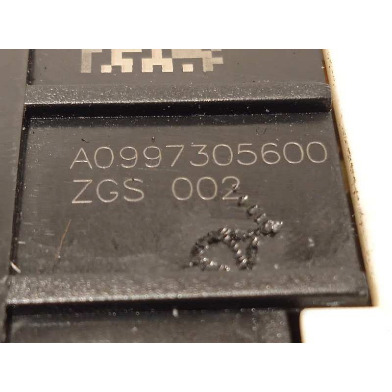 Recambio de cerradura puerta trasera derecha para infiniti q30 1.6 premium referencia OEM IAM A0997305600  