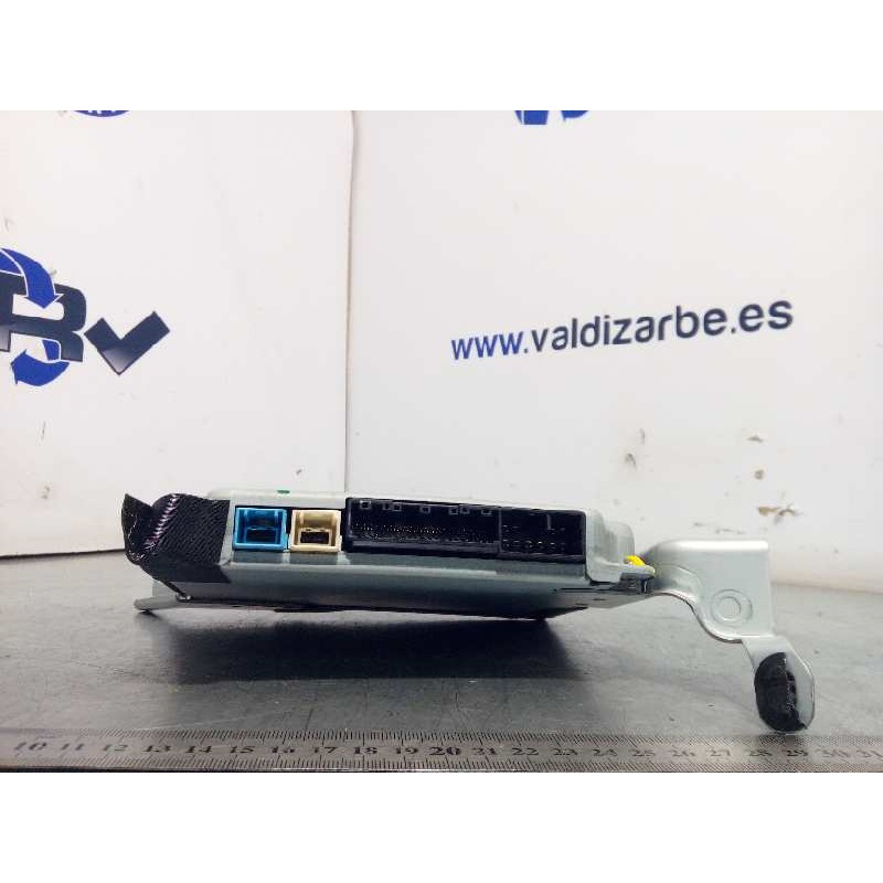 Recambio de modulo electronico para lexus is200 (ds2/is2) 220d referencia OEM IAM 8679253051  51611015420