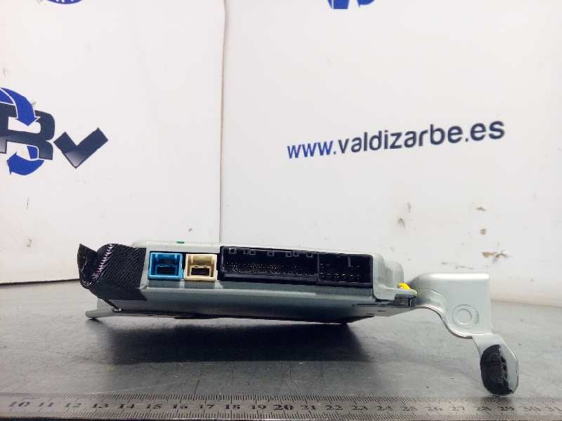 Recambio de modulo electronico para lexus is200 (ds2/is2) 220d referencia OEM IAM 8679253051  51611015420